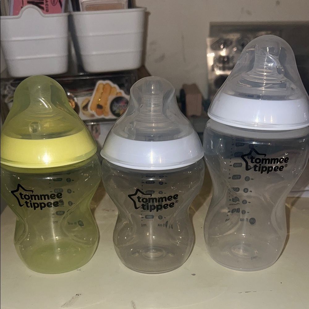 Tommee Tippee Baby Bottles Set - Yellow and Clear